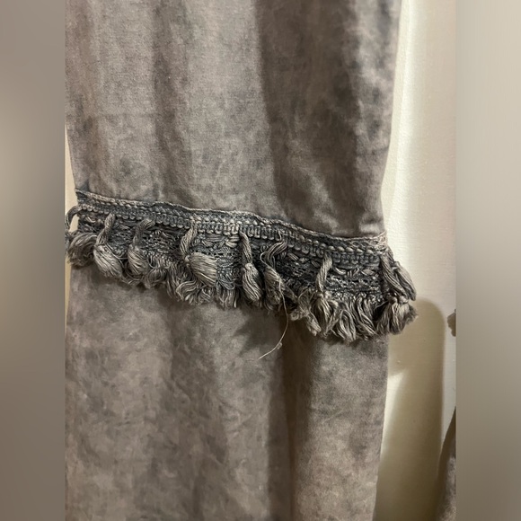 Bell bottom fringe pants - Picture 3 of 10